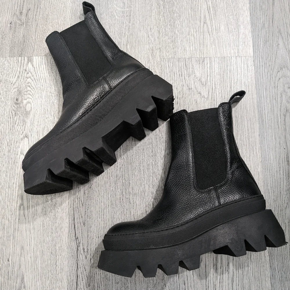 L'INTERVALLE | Shoes | Lintervalle Wolfe Boots Black Platform